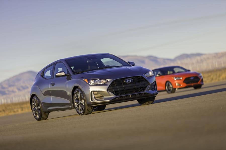  Hyundai Veloster 2018 года  (NA) (фото 8 из 37)